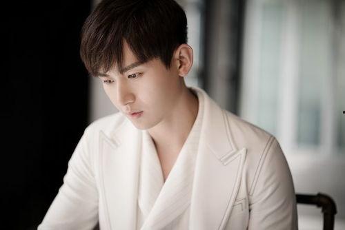 成毅爆料最新消息视频在线观看,揭秘幕后故事，精彩内容抢先看！